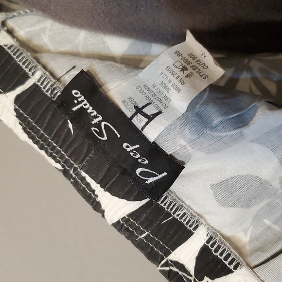 B/W Strapless Dress in Tropical Print; Sz 11 - Picture 10 of 11